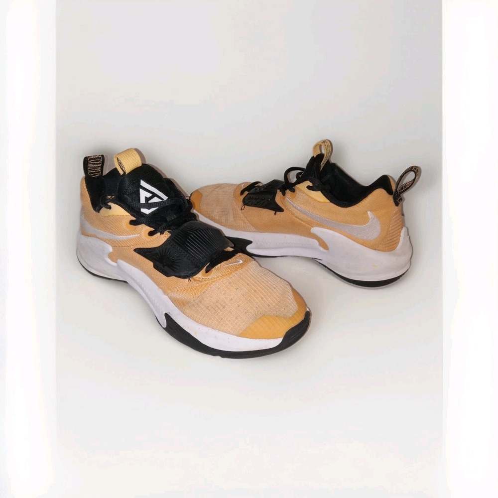 Nike Zoom Freak 3 Basketball Shoes Mens 8.5 Yellow Black DA7845-700